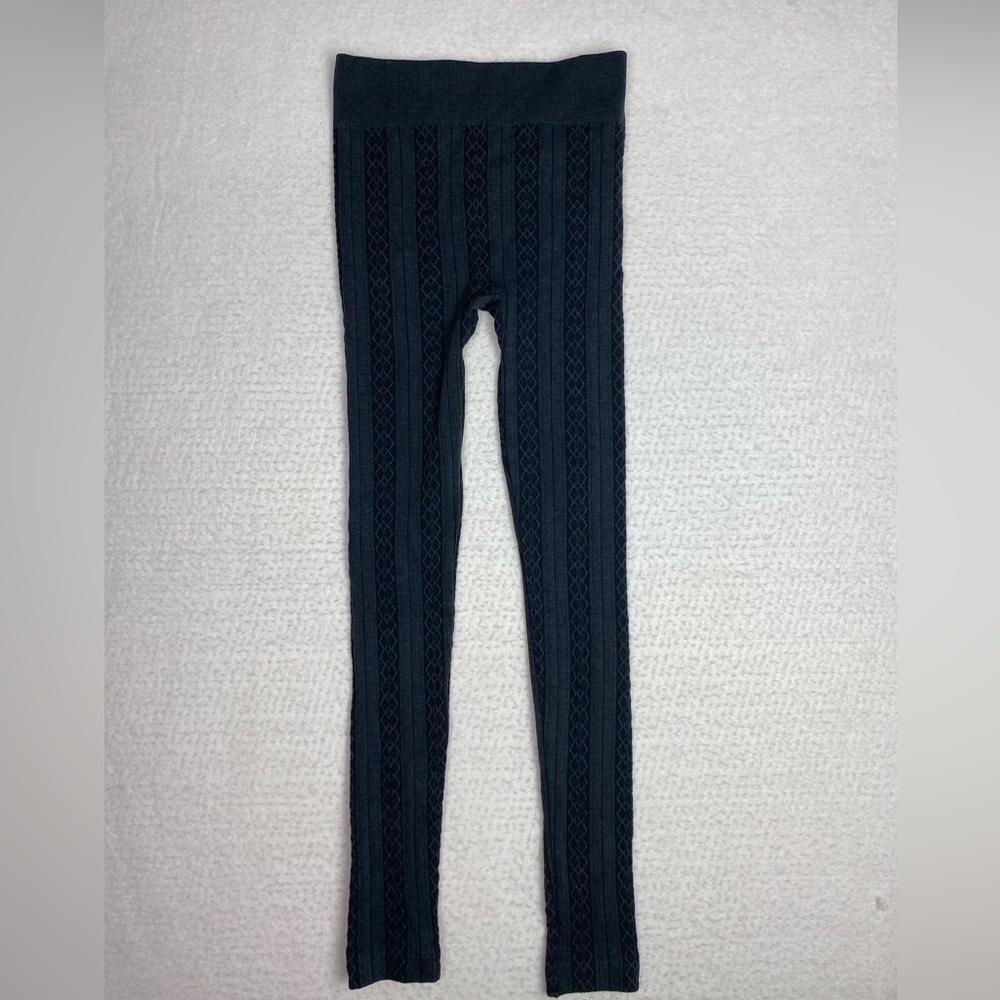 Gray textured leggings/ super cozy/ size small
